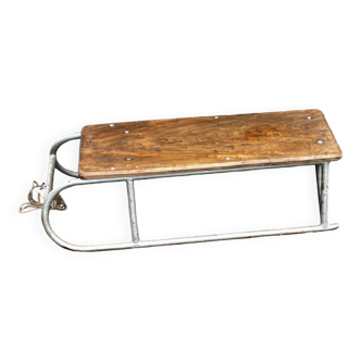Metal sled