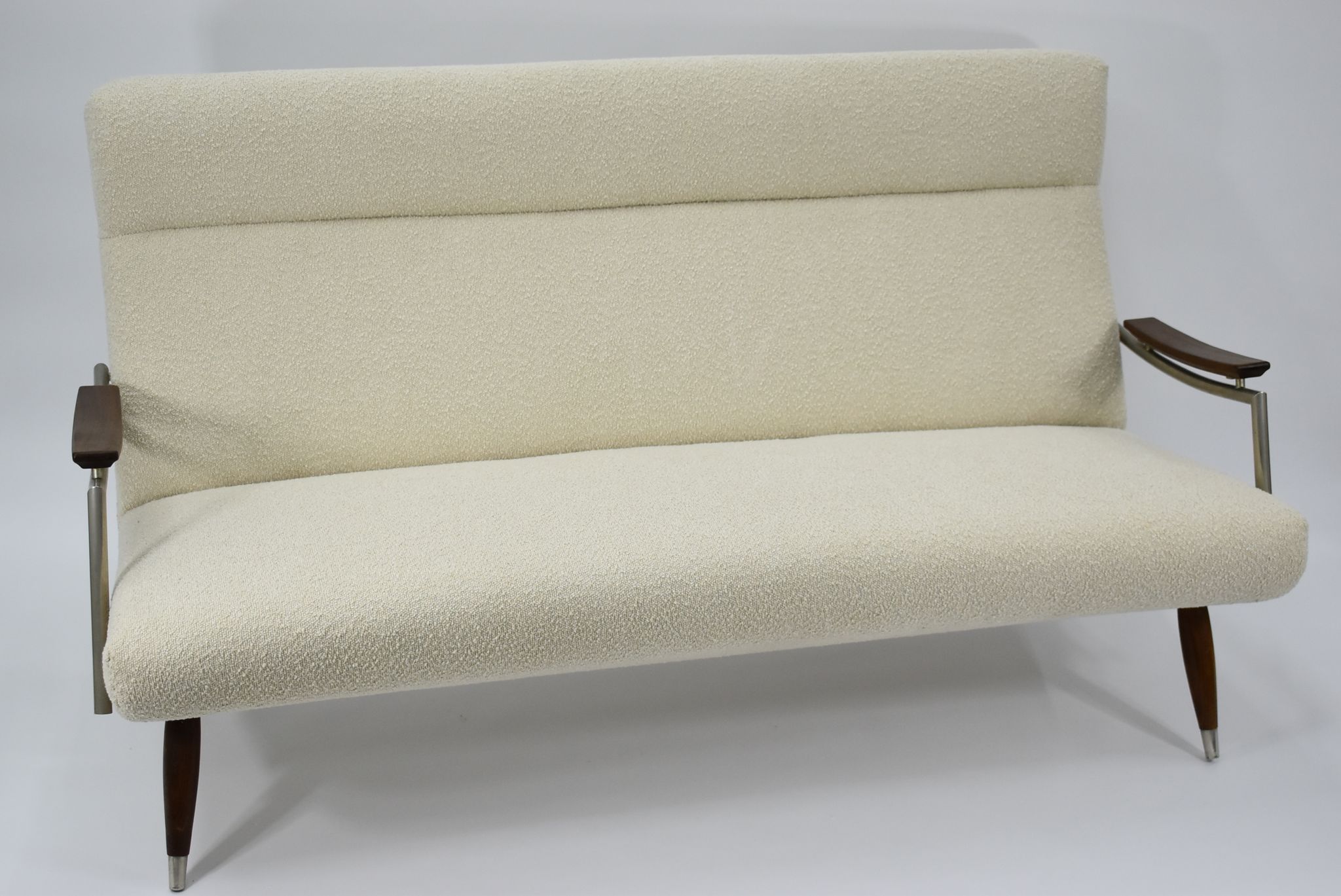 Canapé Danemark années 1960 bouclé beige