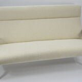 Canapé Danemark années 1960 bouclé beige