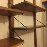 Adjustable wooden shelf