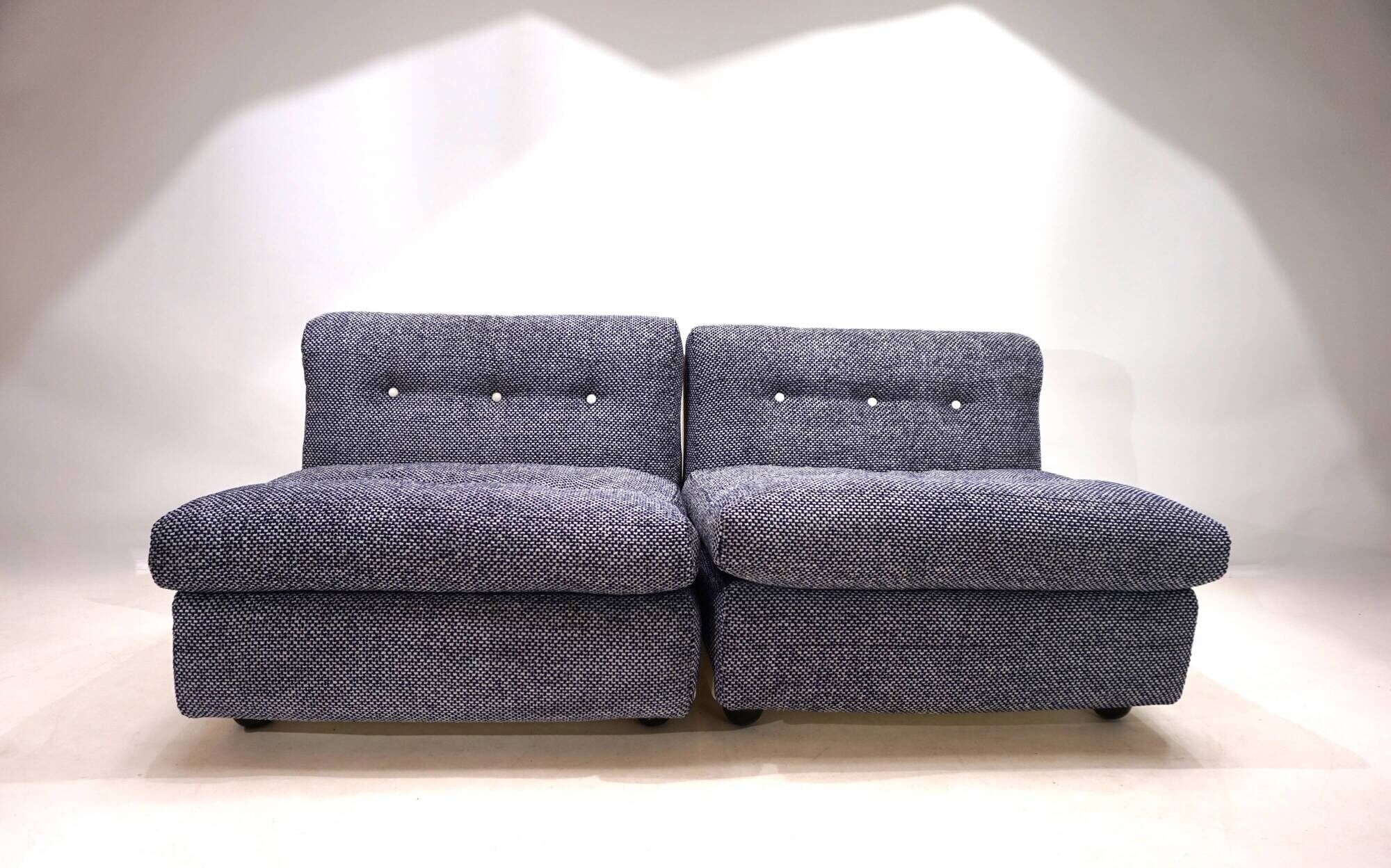 Set of 2 C&B Italia Amanta modular lounge chairs by Mario Bellini, 1970