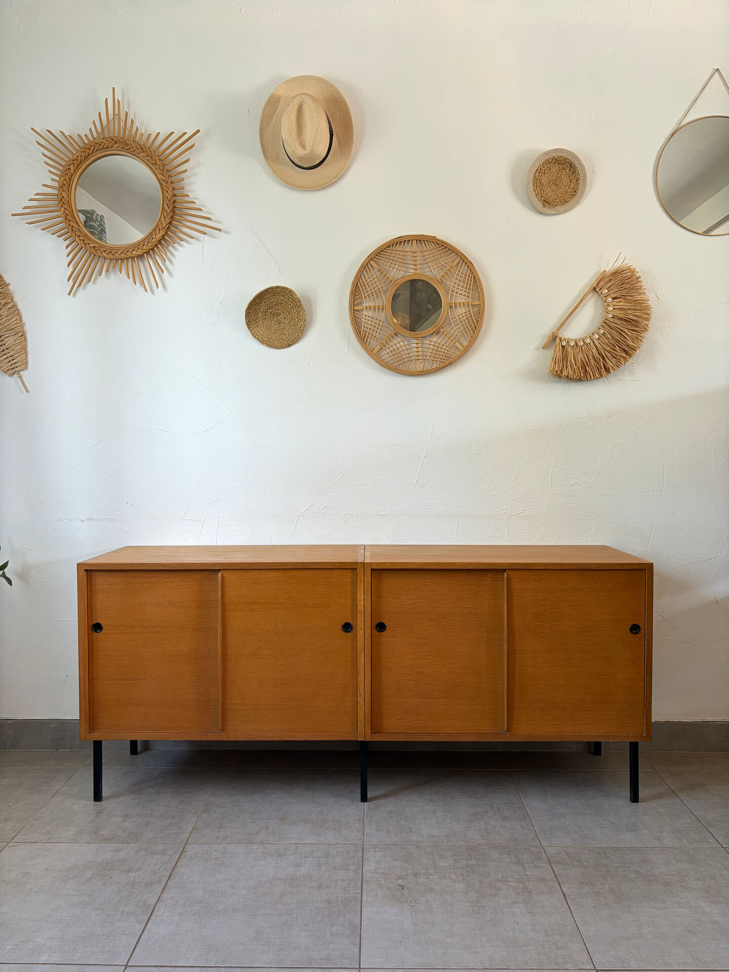 Vintage school enfilade