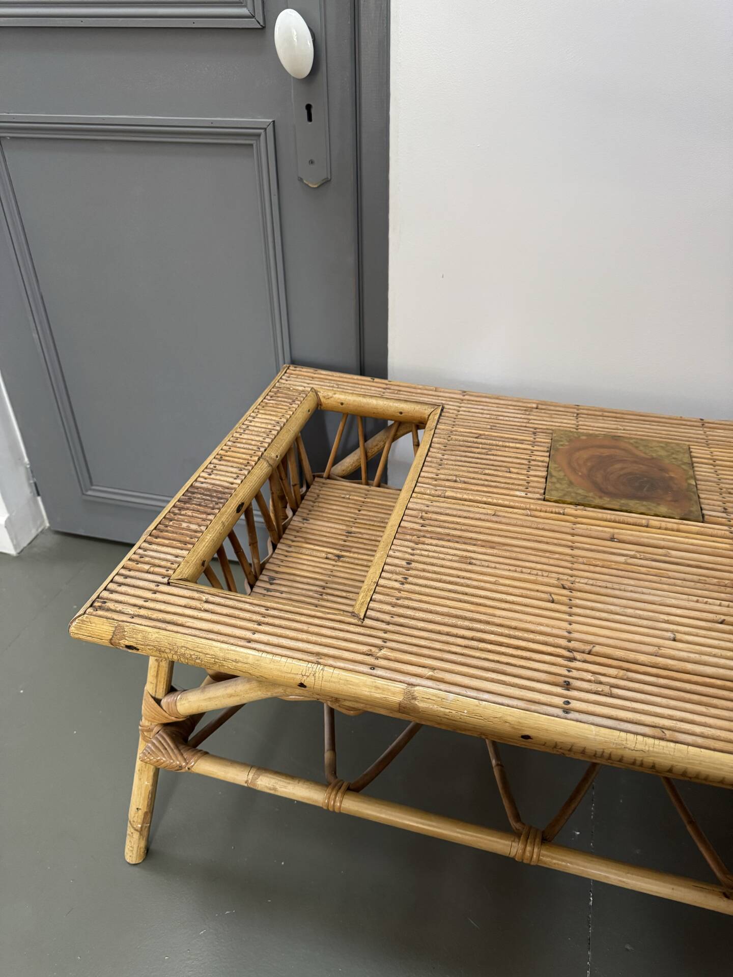 Table basse vintage en rotin