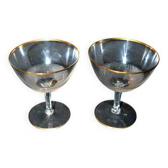 Lot of 2 SAINT-LOUIS champagne glasses, facet-cut crystal, gold edging, 1900