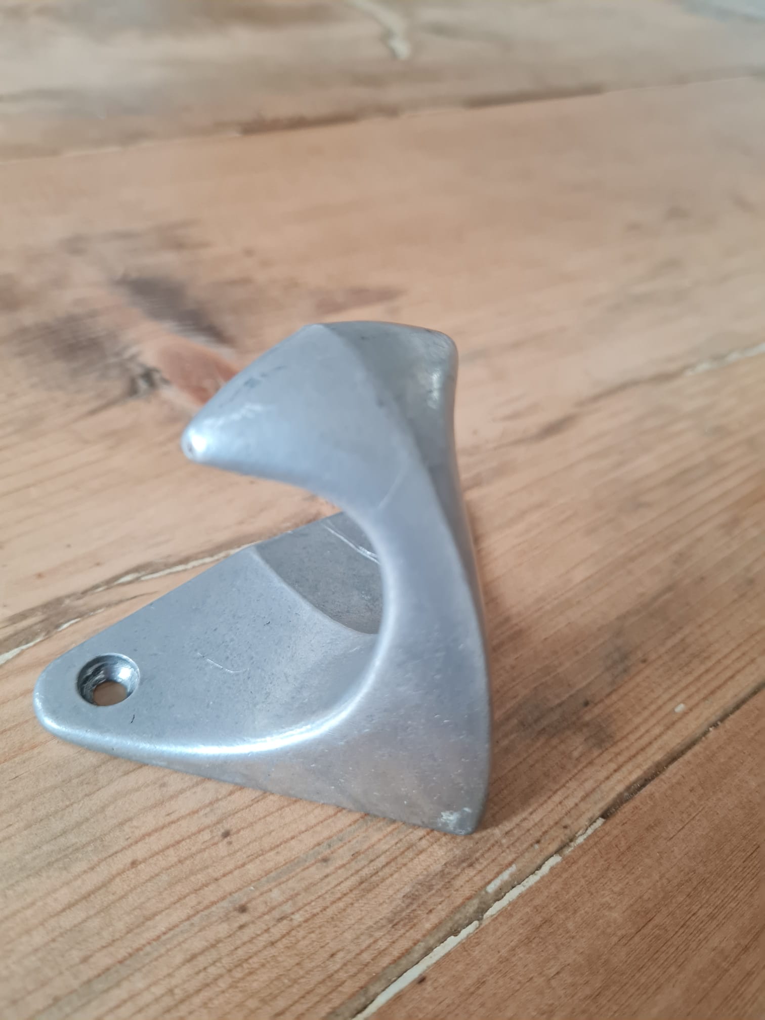 Aluminum school hook