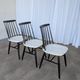 Ensemble de 3 chaises de salle à manger vintage noir et blanc, style Ilmari Tapiovaara, scandinave.