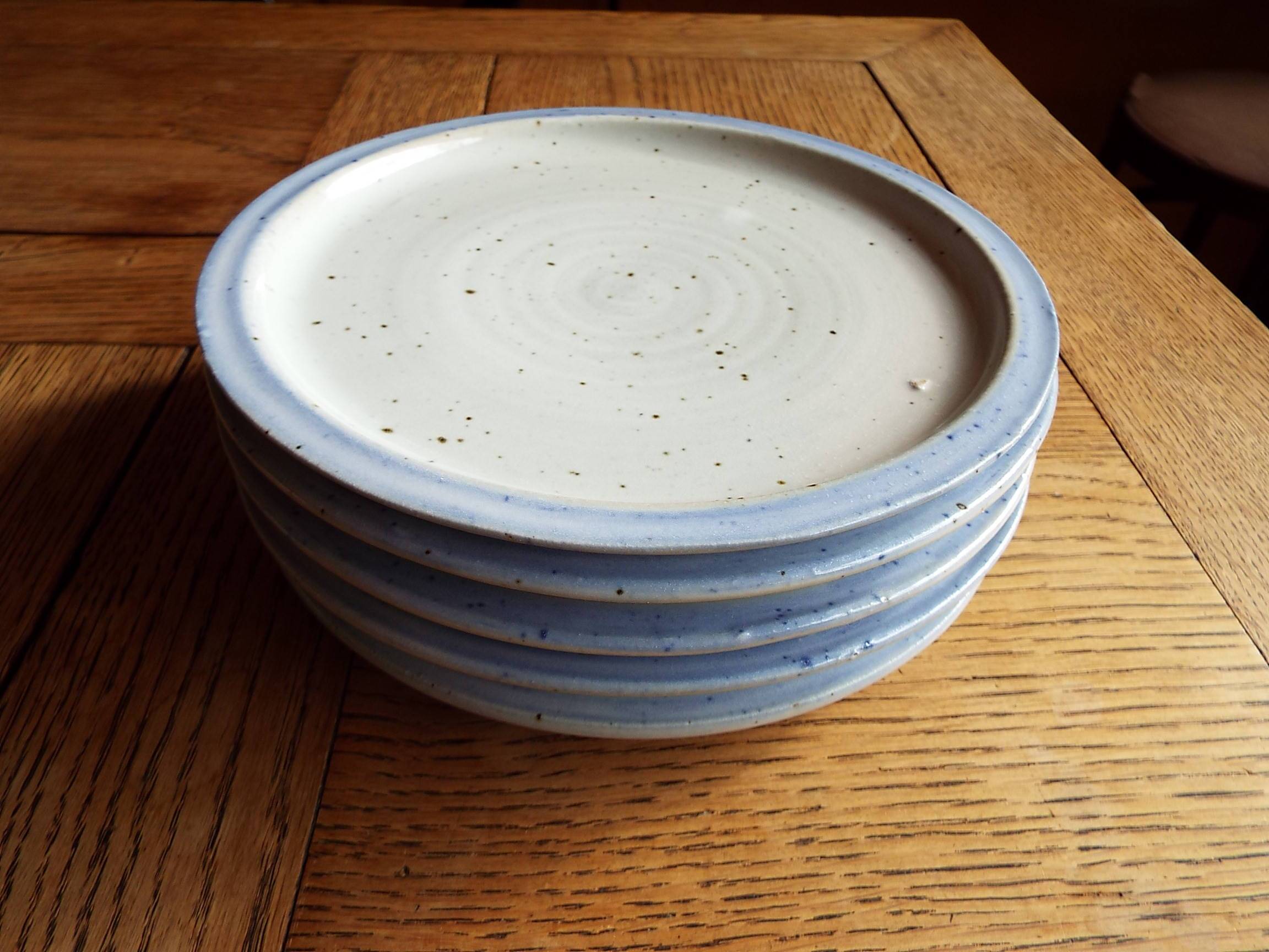 5 stoneware dessert plates