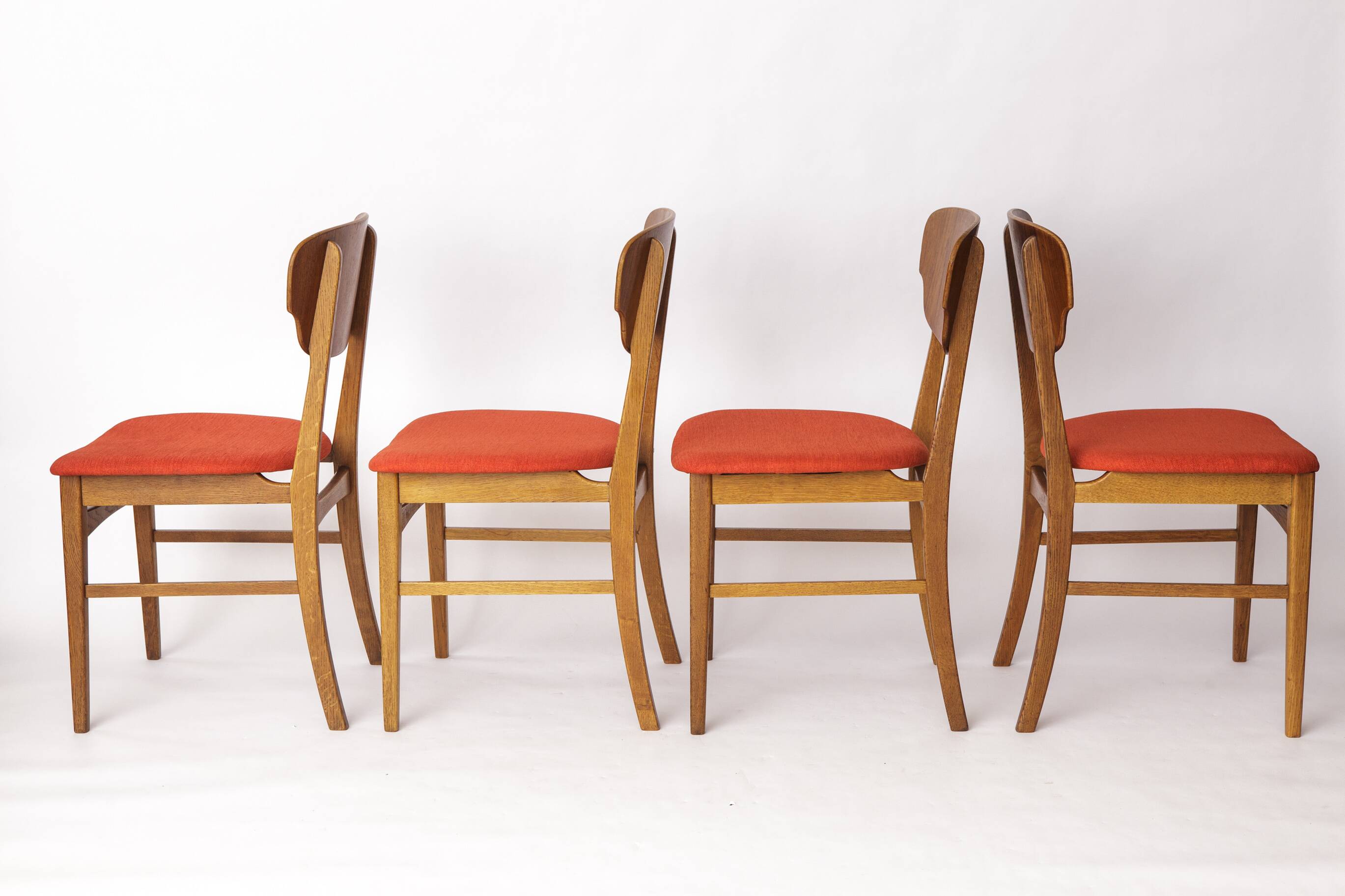 Set of 4 Danish Dining Chairs – Teak & Oak, 1960s, Red-Orange Upholstery