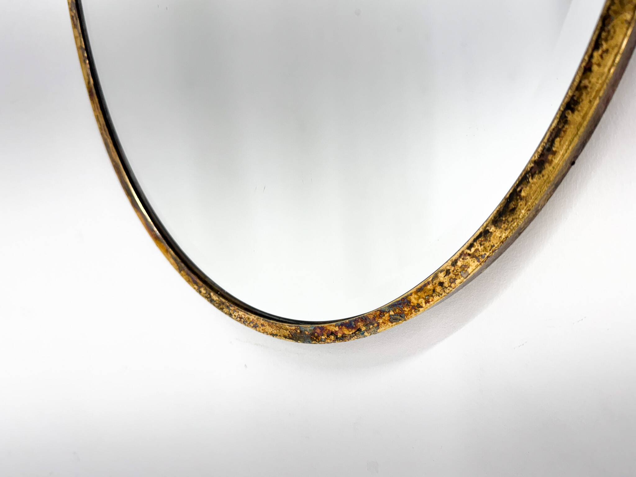 Miroir mural vintage en laiton à facettes, France