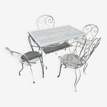 Garden table + chairs