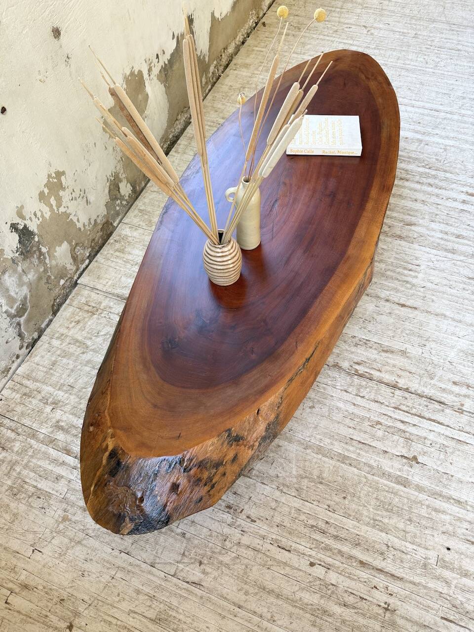 Table basse années 50 plateau bois exotique XXL