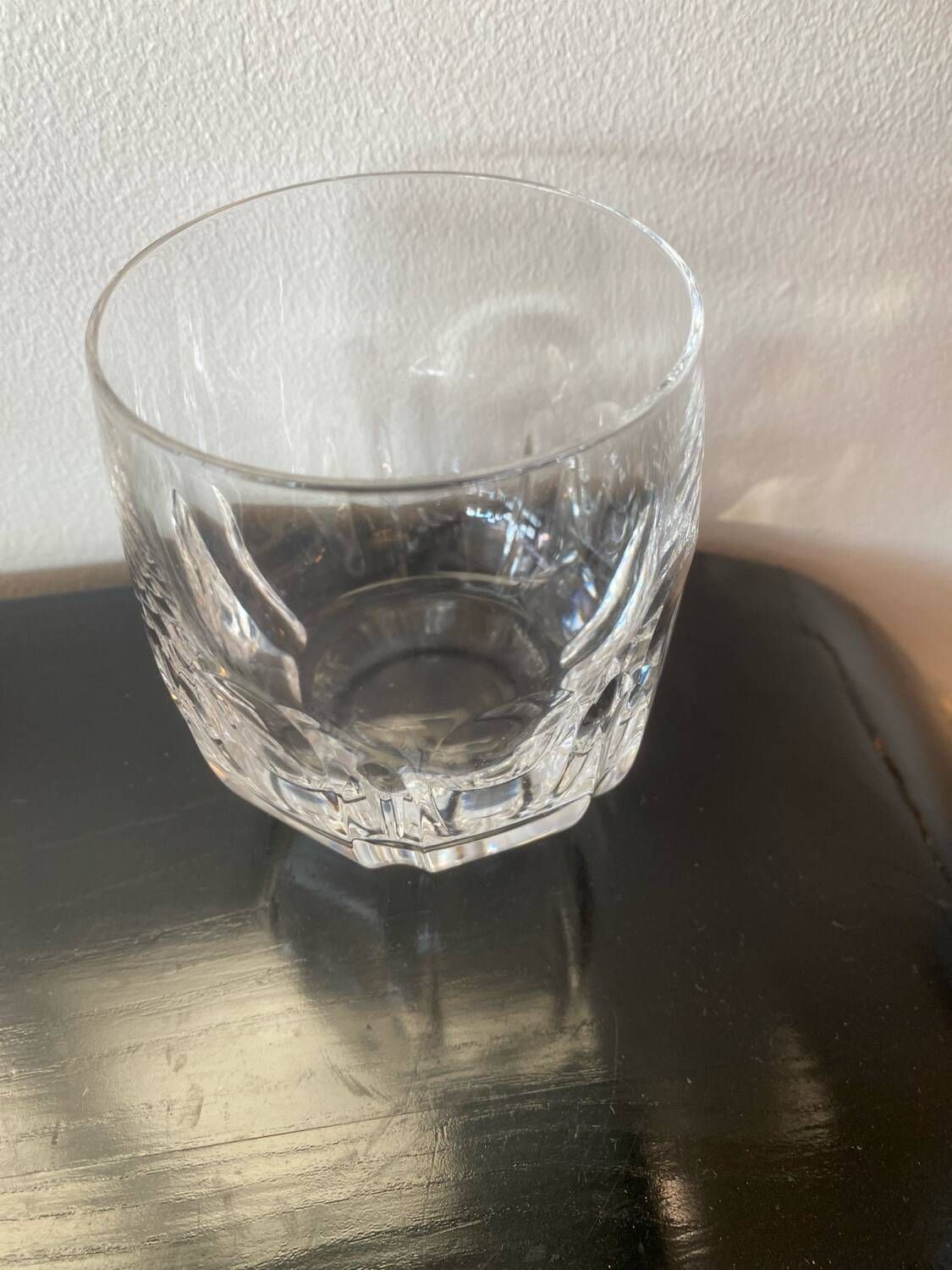 Daum France crystal glass in excellent condition
