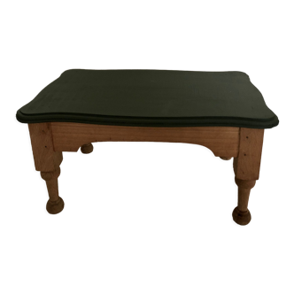Bench stool