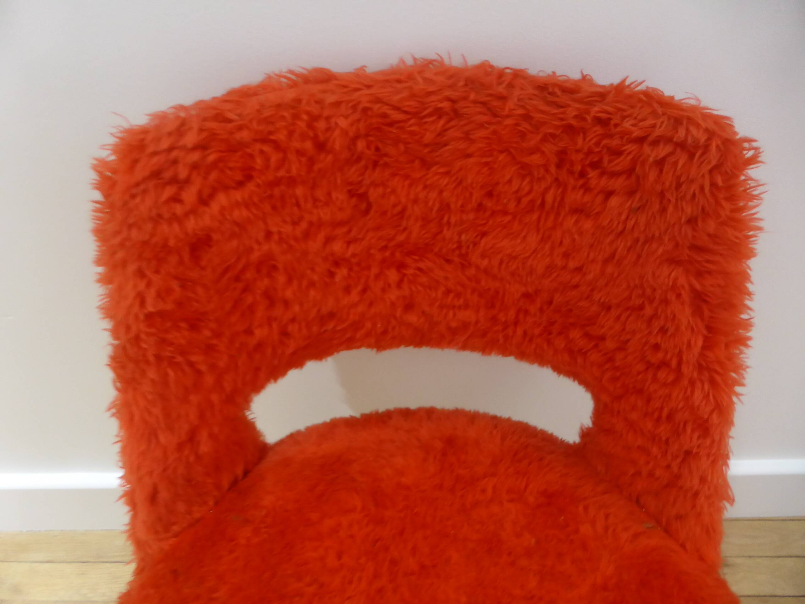 vintage red fur chair