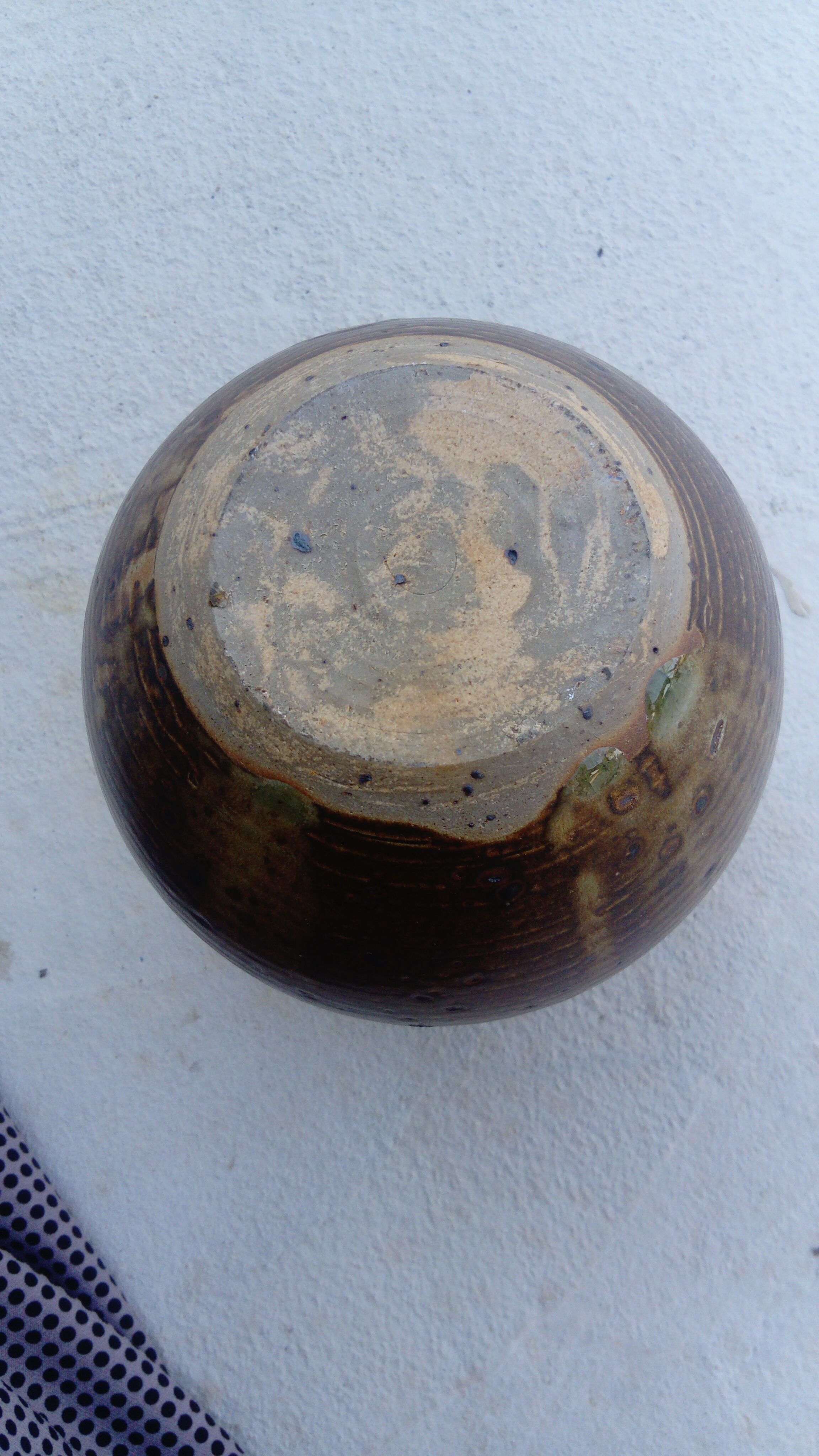 Stoneware pot