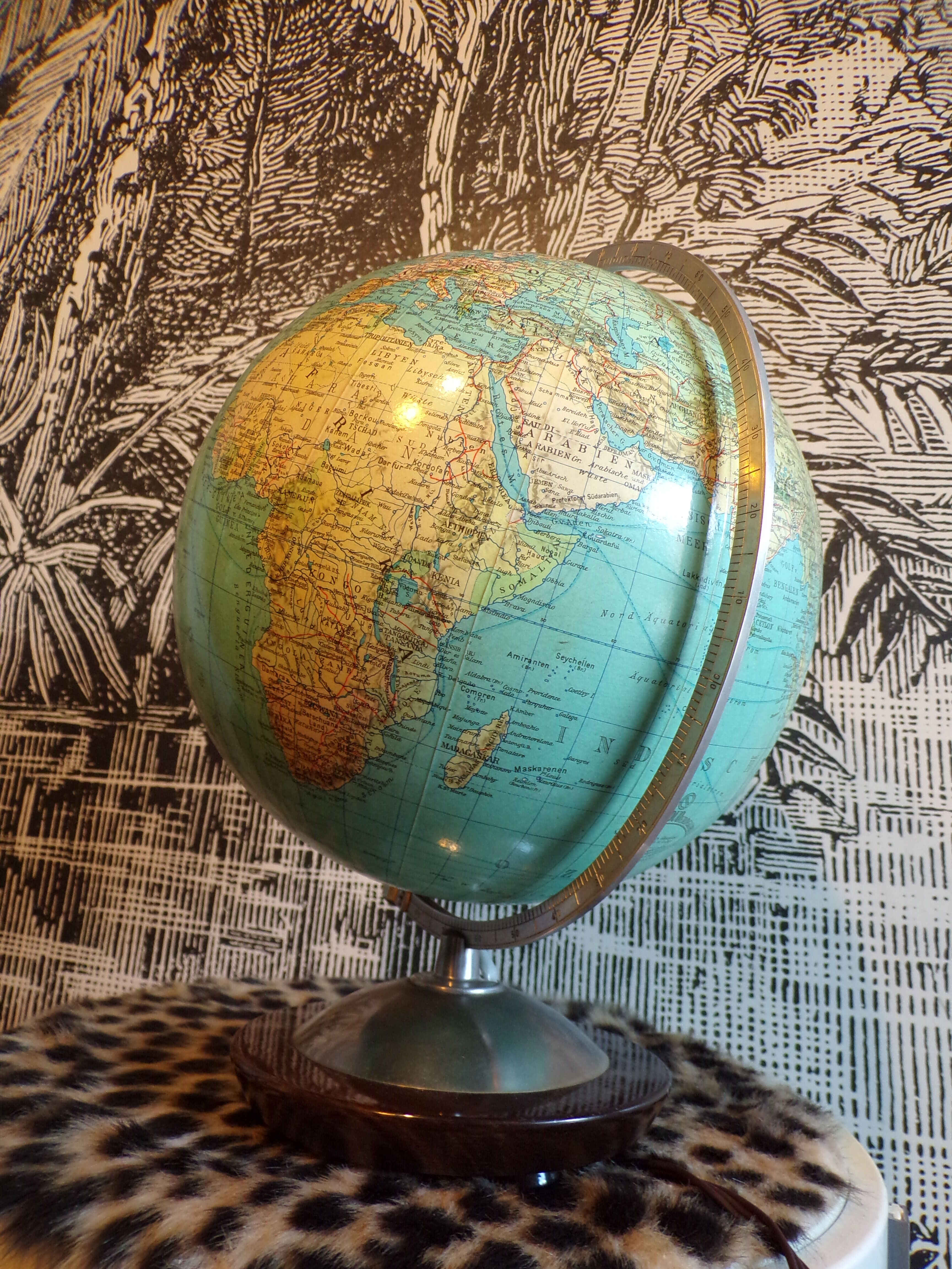 German luminous globe 1960