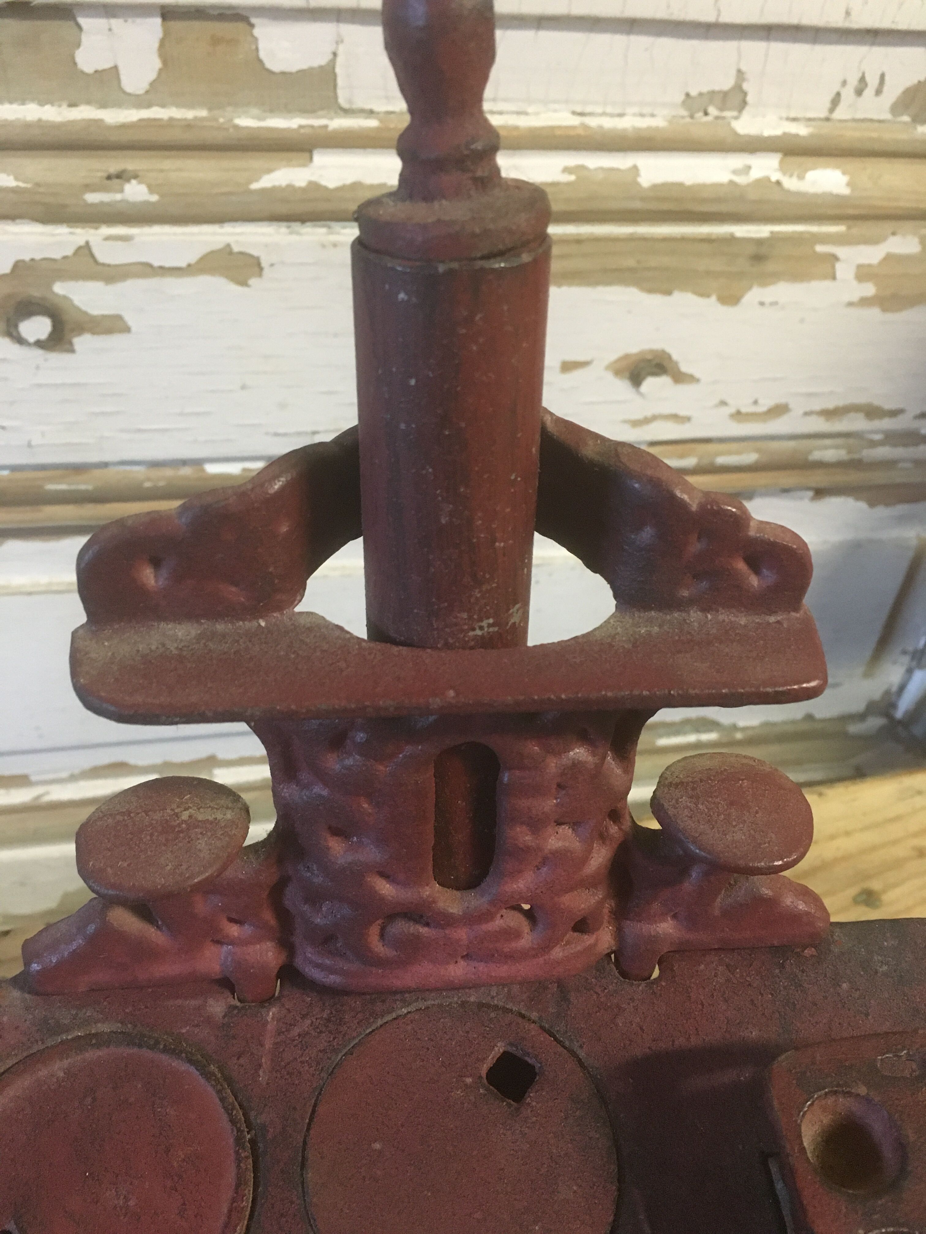 Stove, miniature cast iron stove + utensils