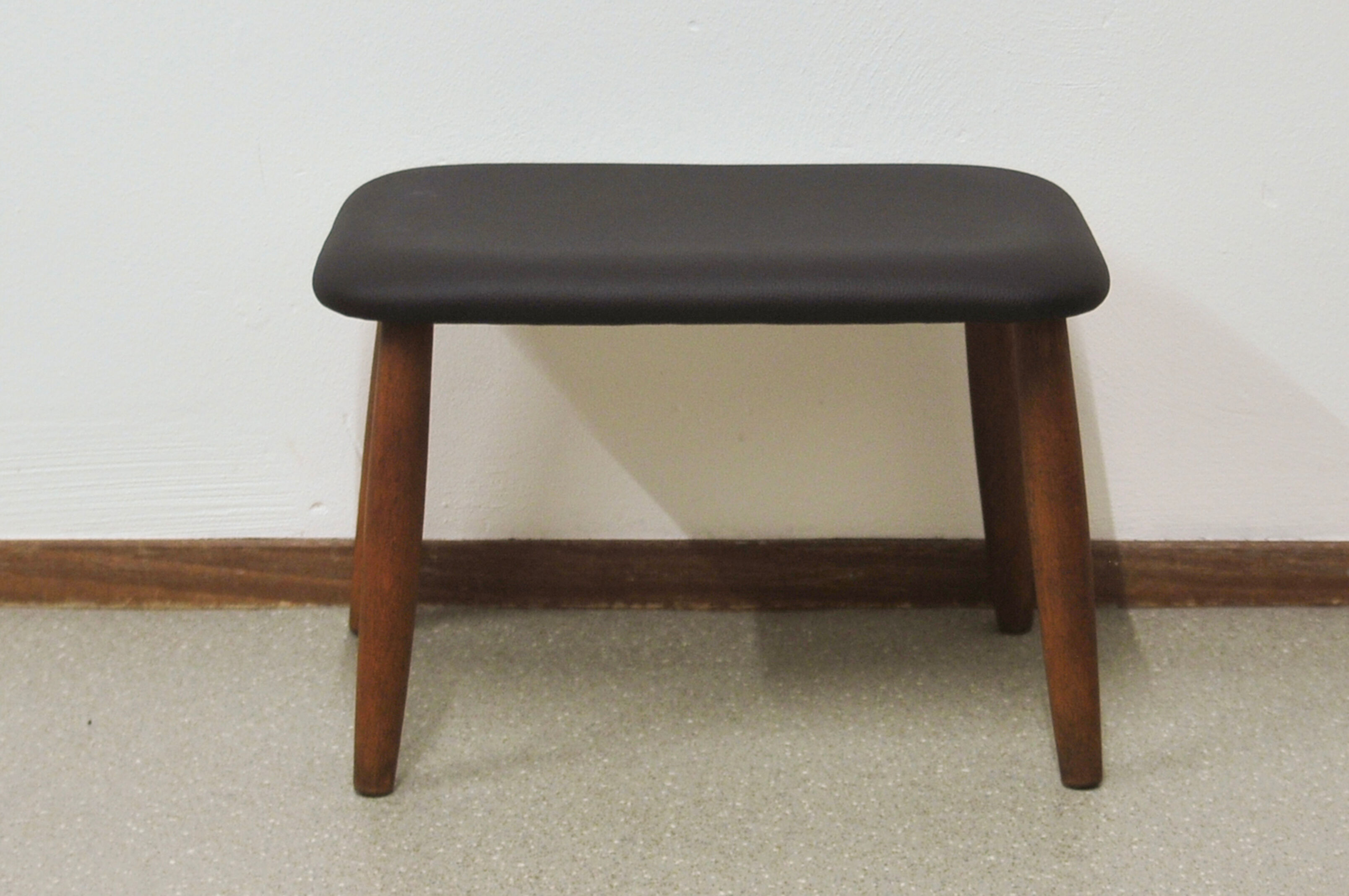 Vintage danish skai stool
