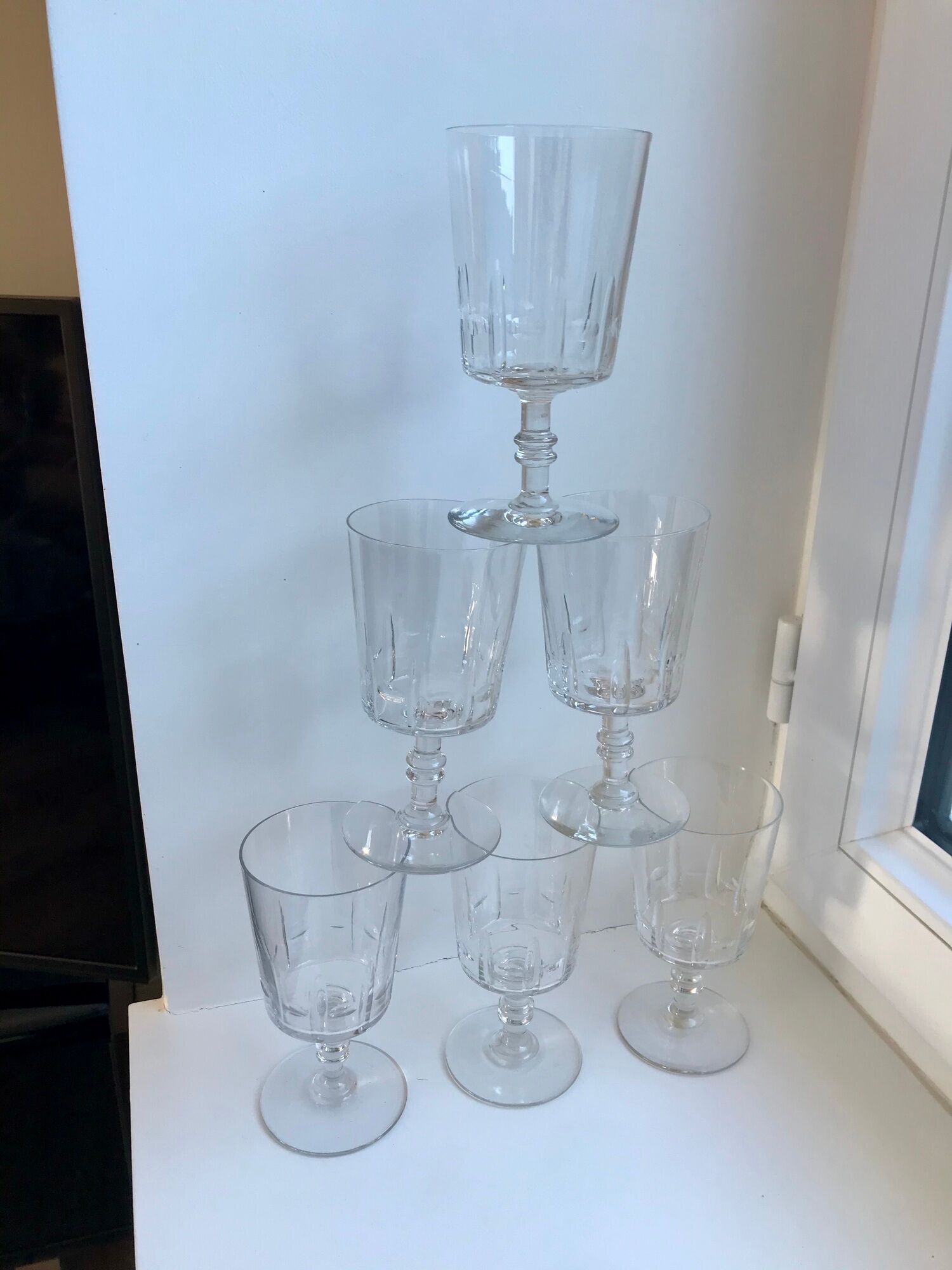 Set of 6 crystal wine glasses engraved early twentieth century
