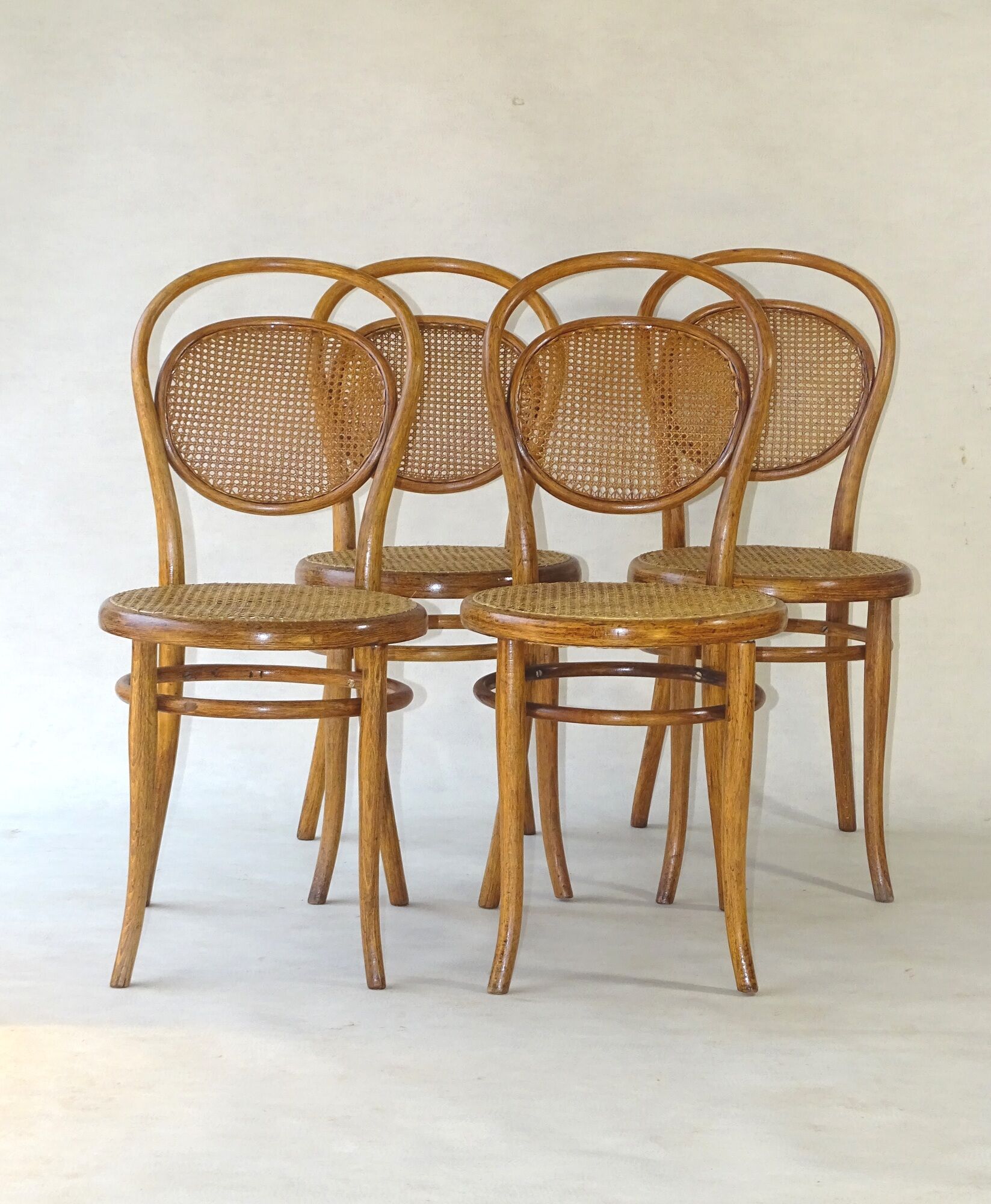 Set of 4 cannes chairs Thonet No.15 around 1895 finish "medium oak"
