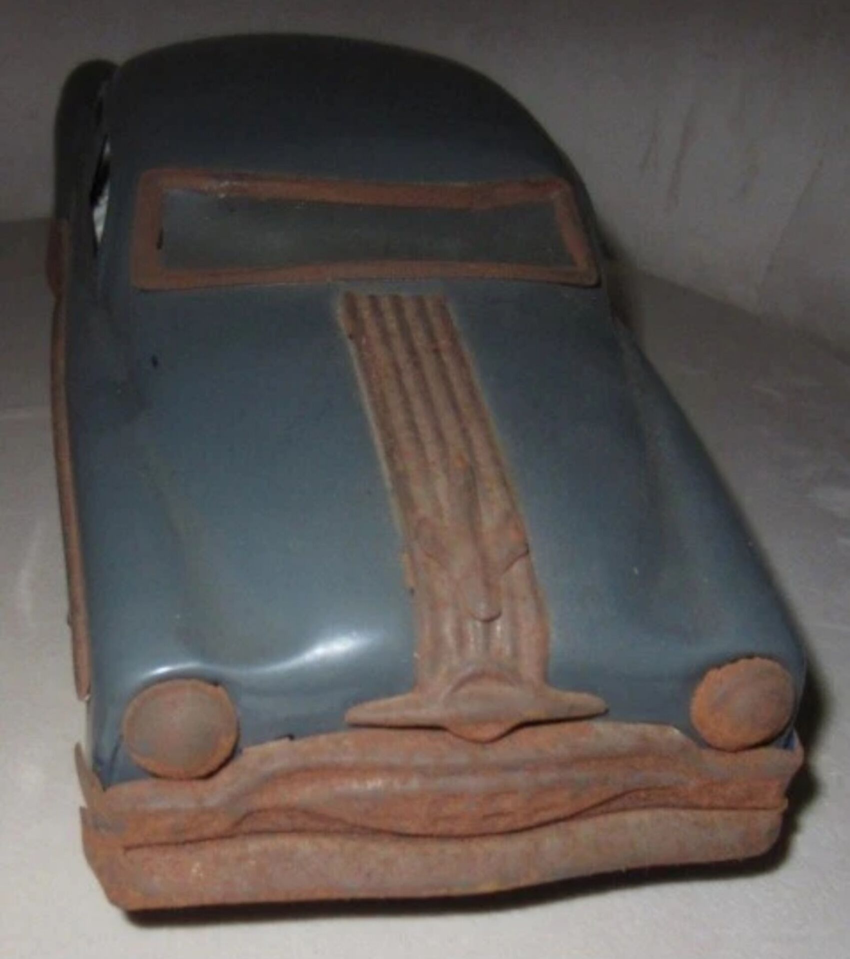Pontiac Chieftain Minister Deluxe tin car Amar Toys