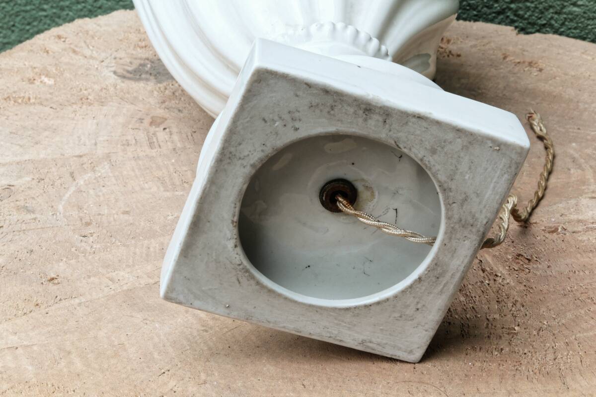 Baluster lamp base in Paris porcelain