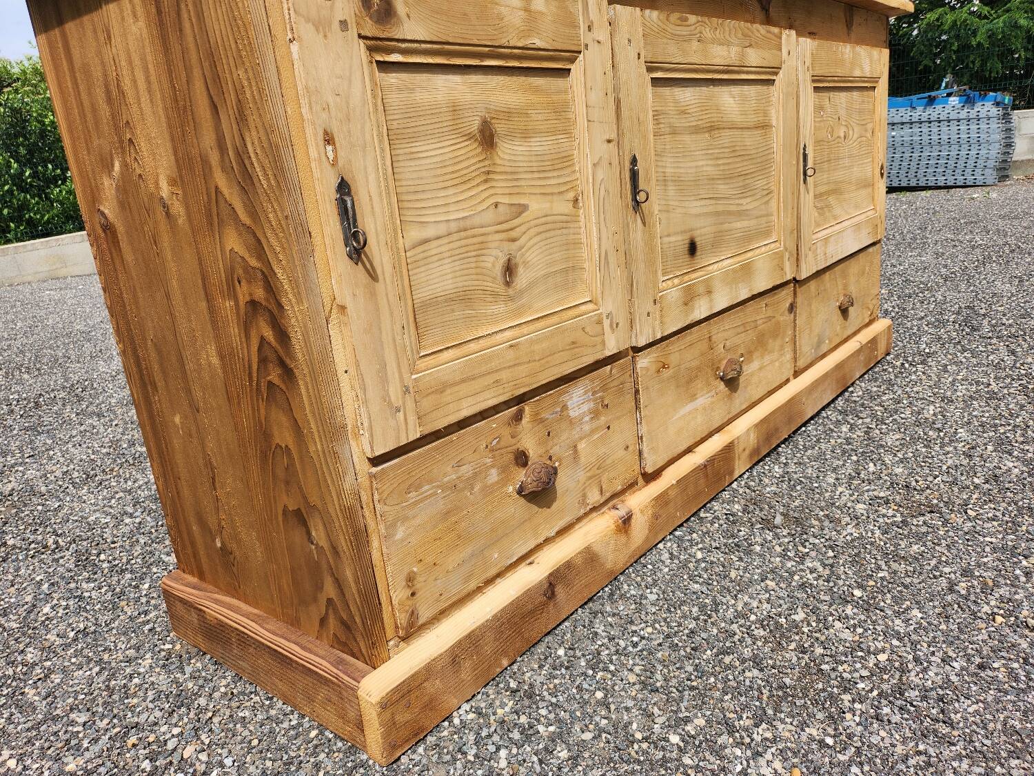 Old trade furniture with 3 drawers and 3 doors