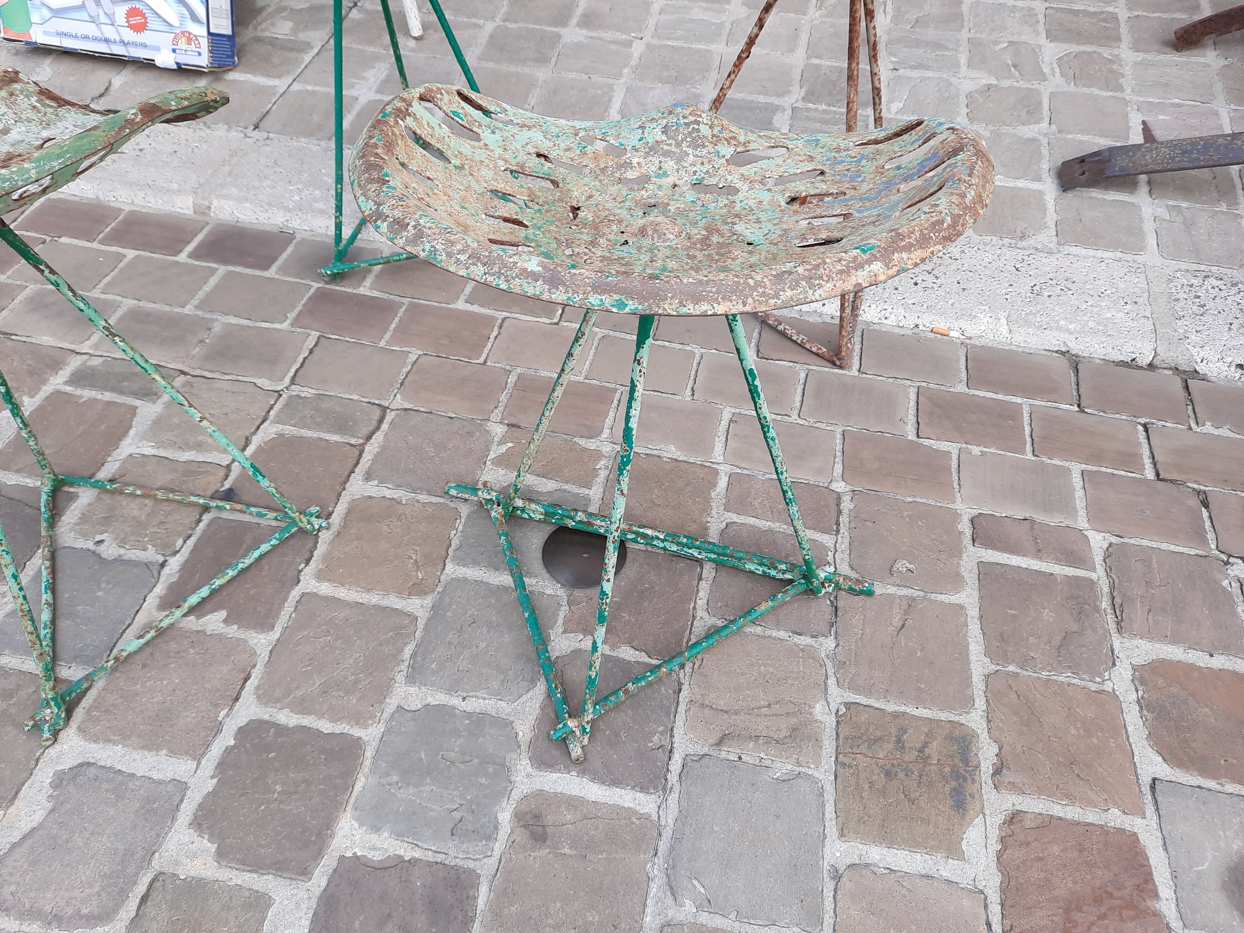 Lot of 4 stool seat tractor