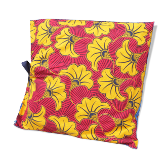 Cushion wax patterns Petals yellow, pink and blue
