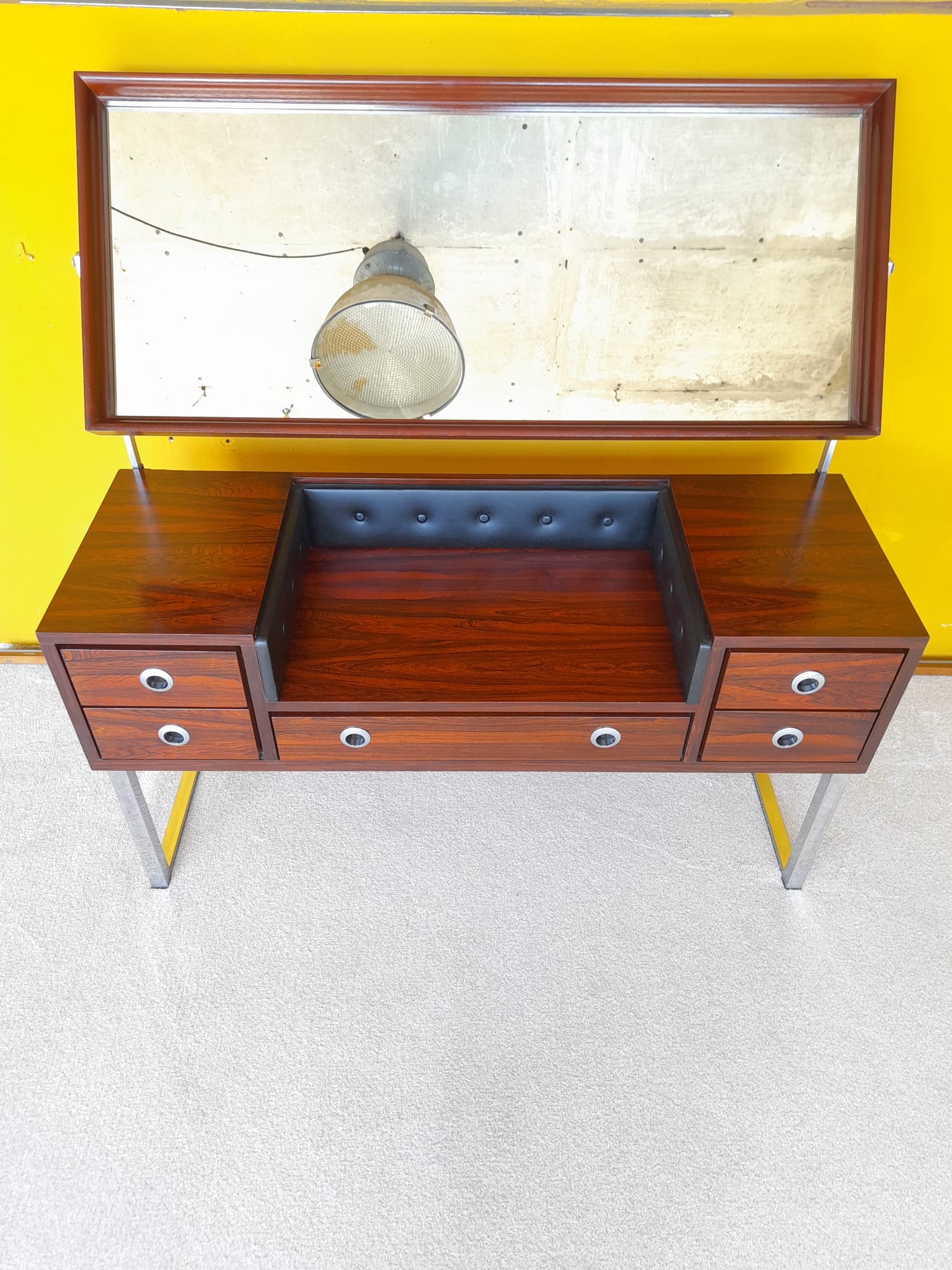 Rio rosewood dressing table circa 1970