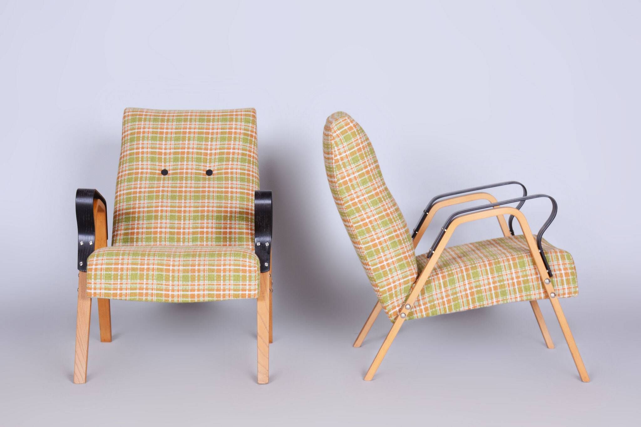 Pair of Restored Mid-Century Oak Armchairs by Tatra Pravenec, Czechia, 1950s