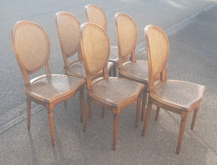 Set of 6 Louis XVI style medallion chairs