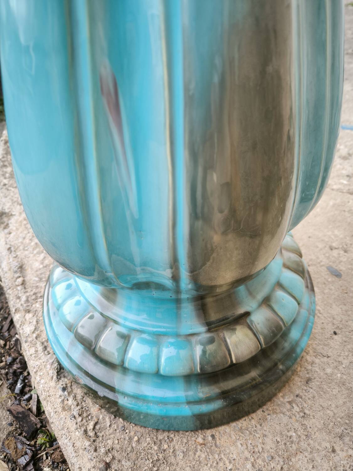 Vase and its ceramic pedestal by Delfin MASSIER circa 1890