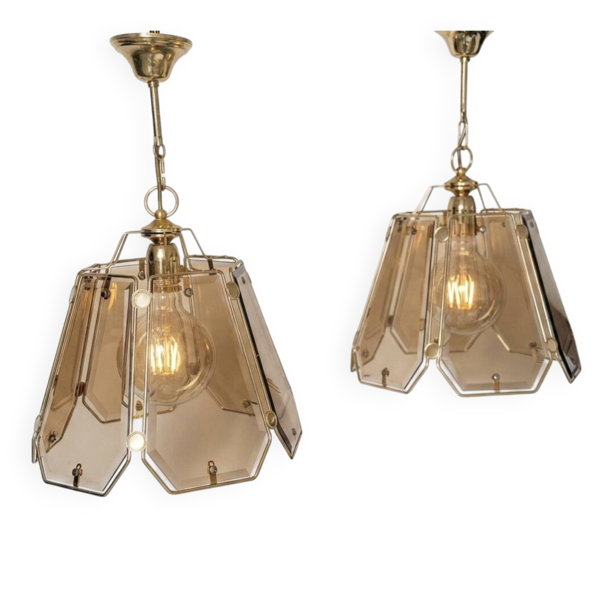 Pair of vintage pendant lights in smoked glass and gold metal, Hollywood style.