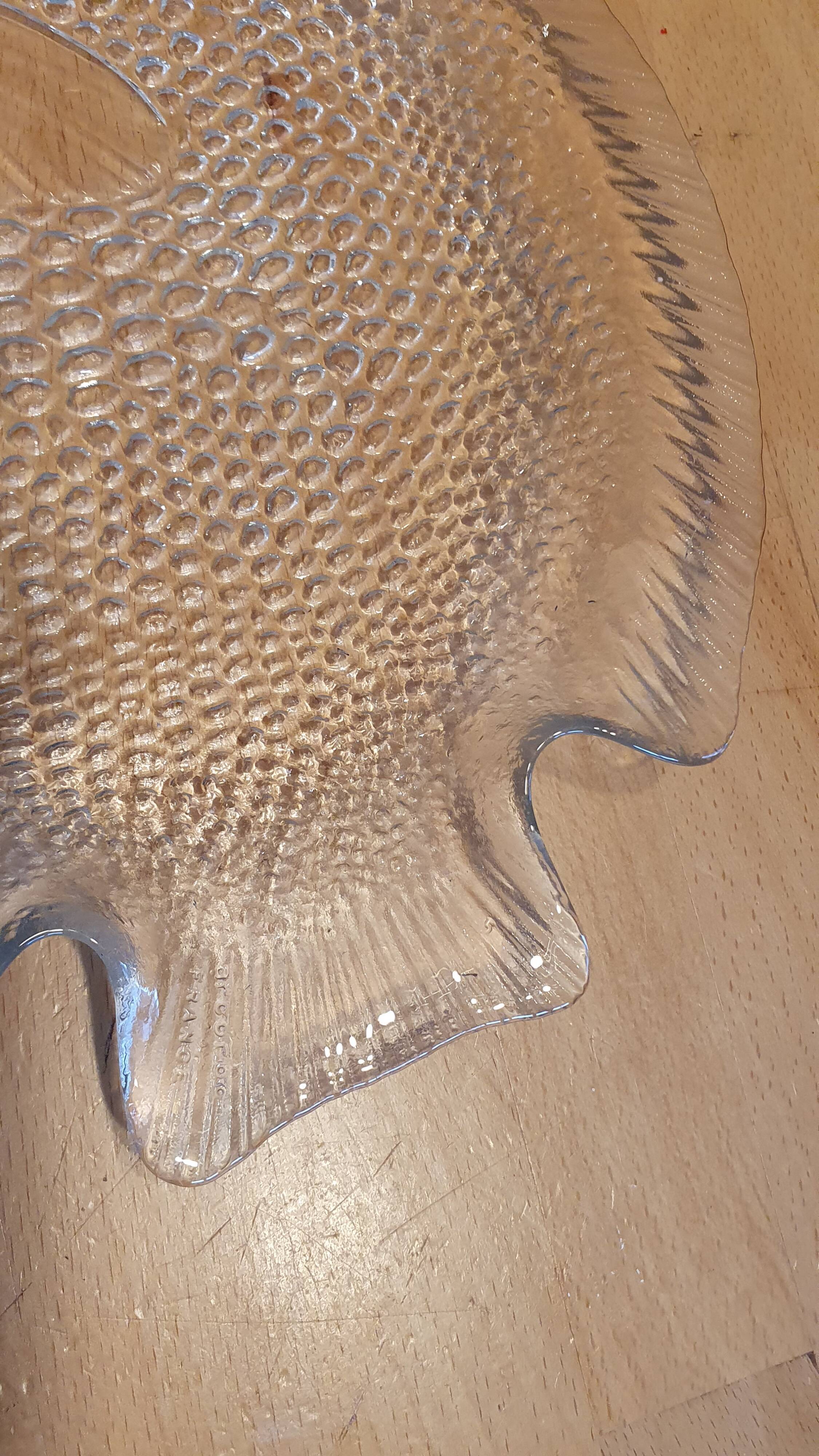 Glass dish fish from Arcoroc