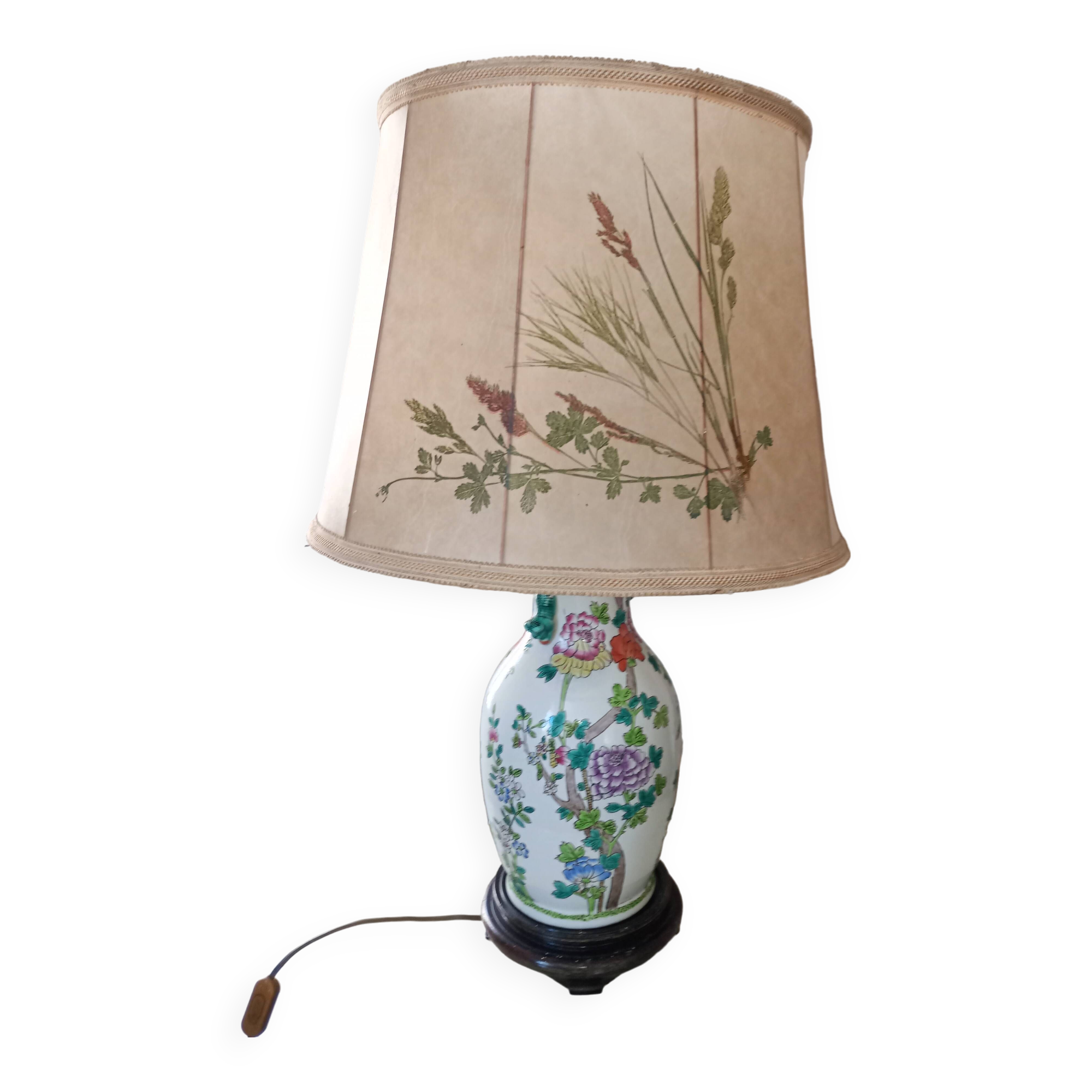 Ancienne lampe chinoise. Vintage.