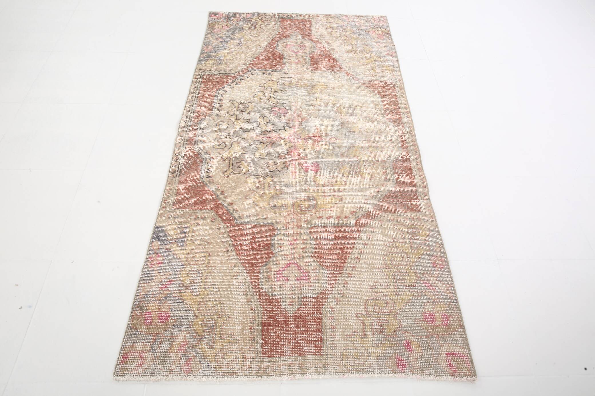 Vintage Red & Cream Oriental Turkish Rug, 110x199Cm