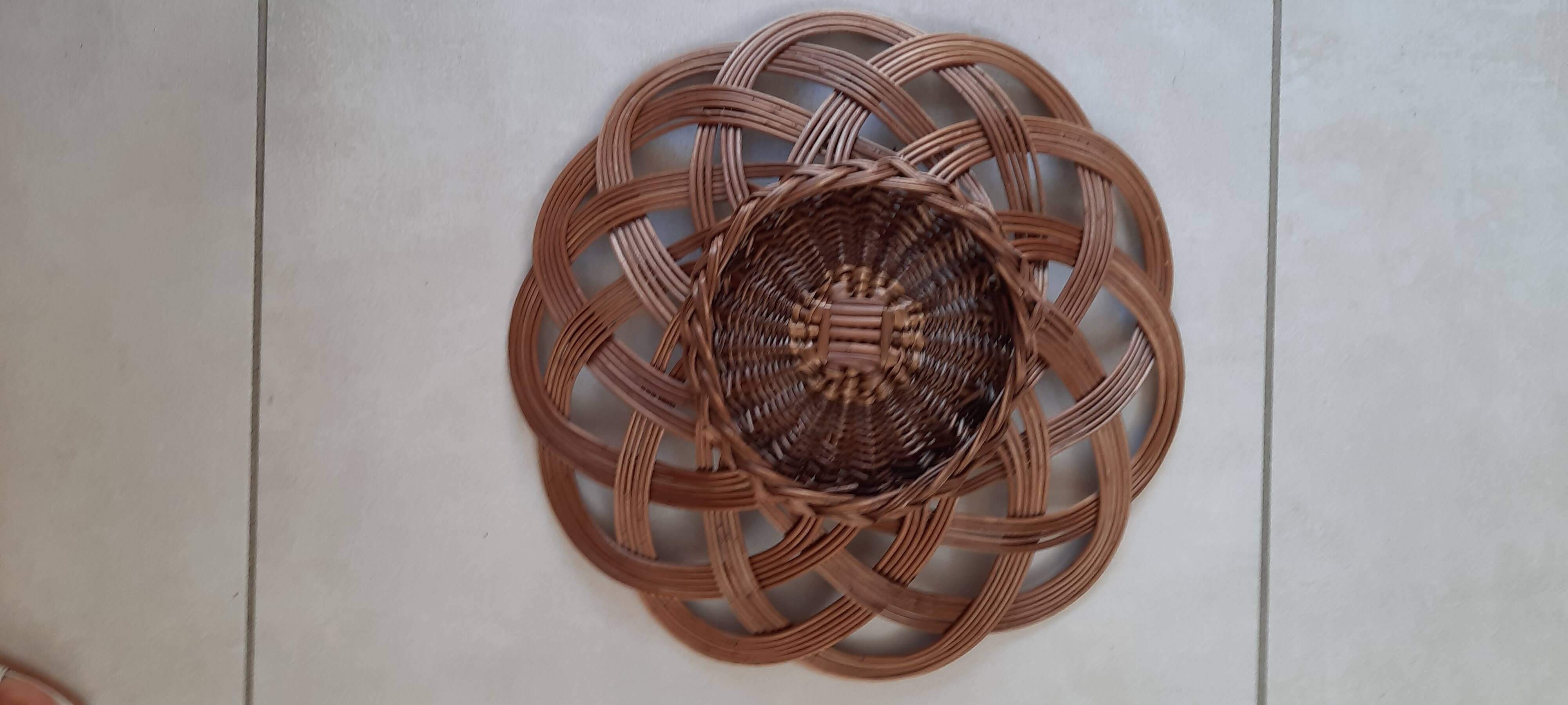 Grand panier osier ancien