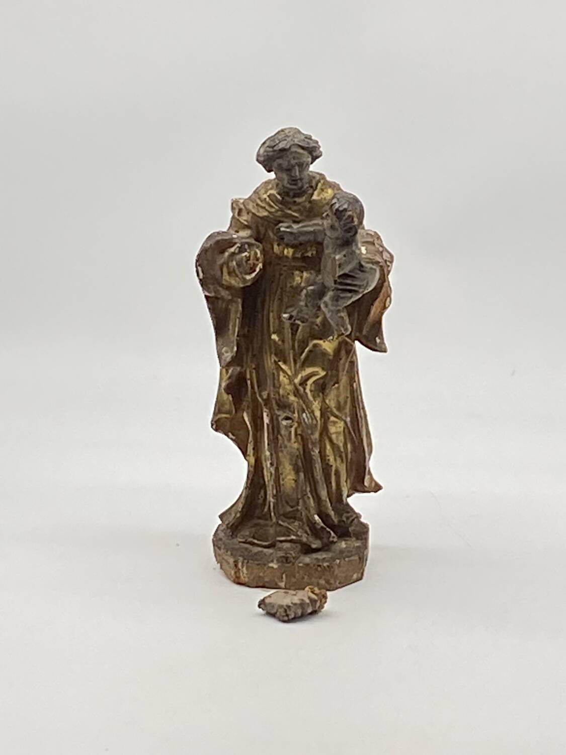Antique wooden sculpture, Virgin and Child, 17th century