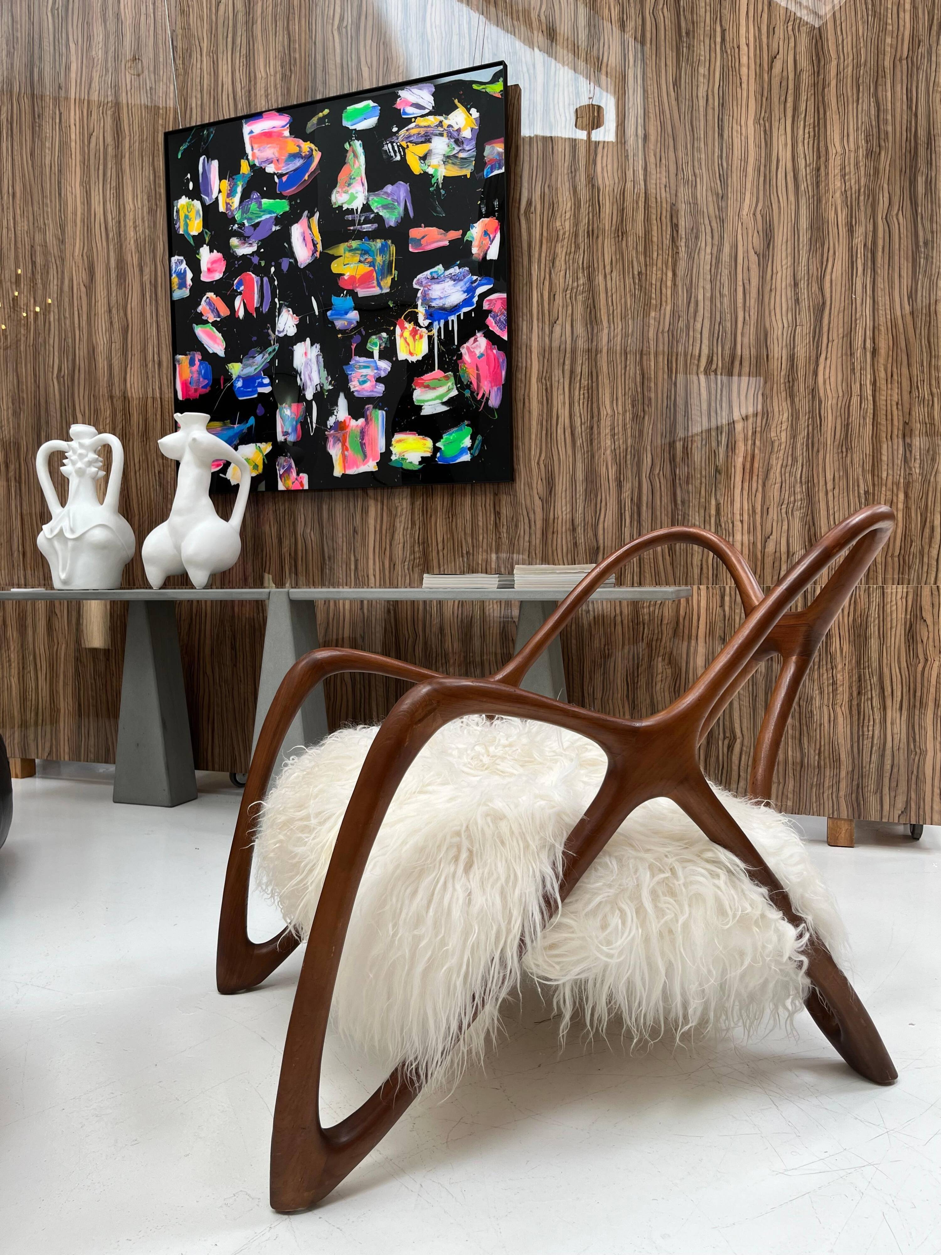 Paire de fauteuils sculpturaux en bois, Italie