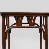 Table d'appoint art nouveau J. & J. Kohn en bois courbé, Autriche ca. 1910