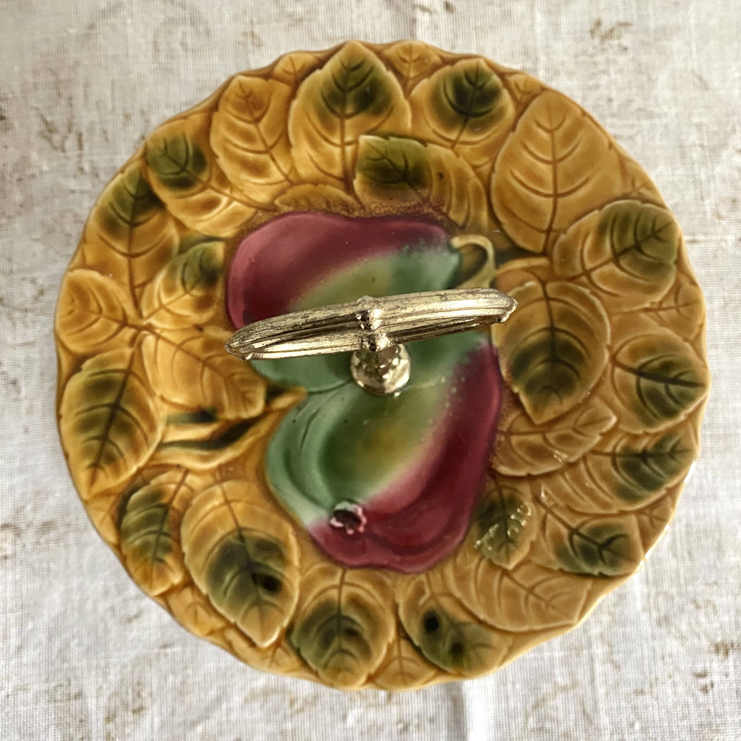 Sarreguemines barbotine cake display with fruit decoration