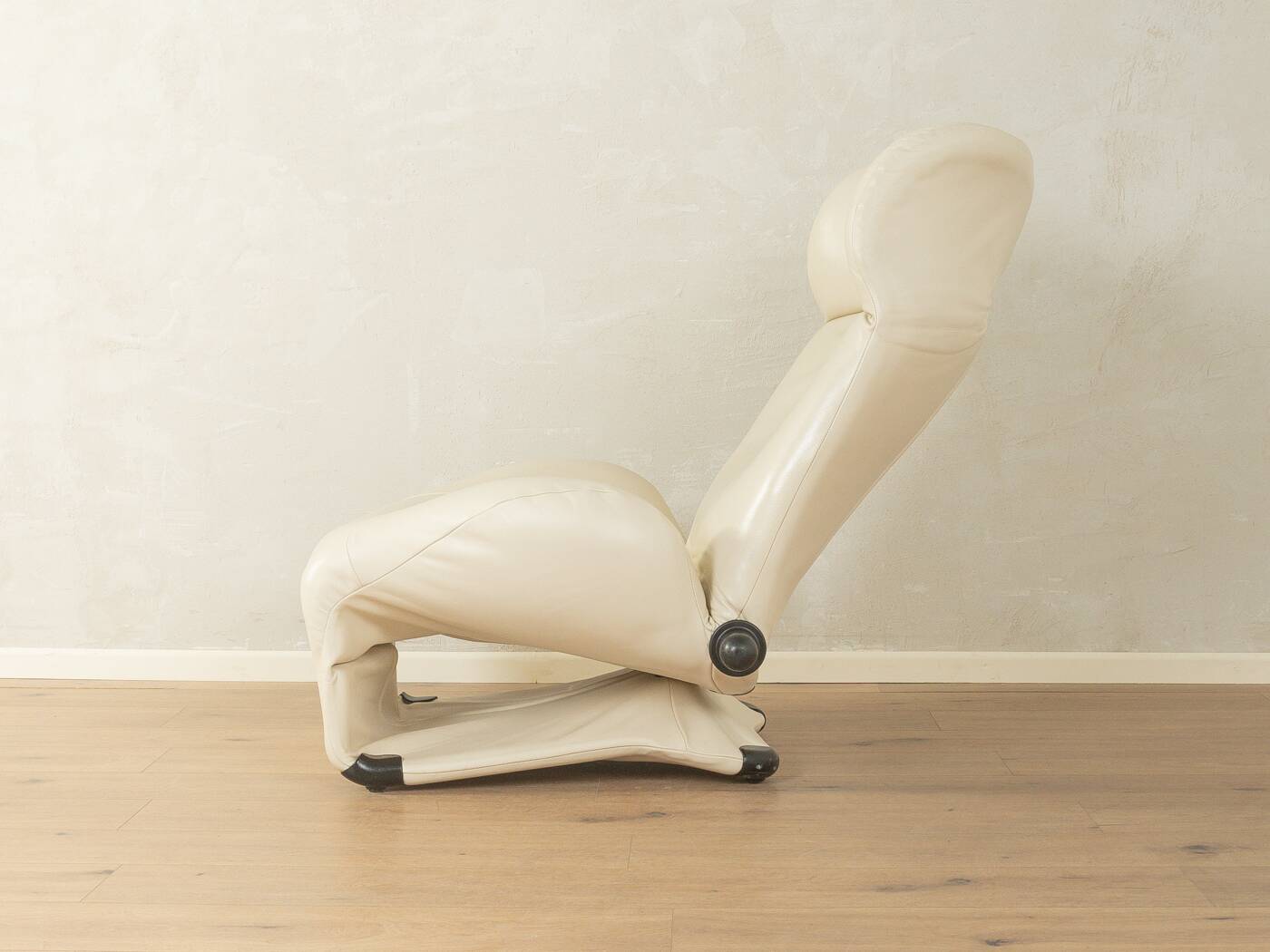 Wink armchair by Toshiyuki Kita for Cassina, 1980s