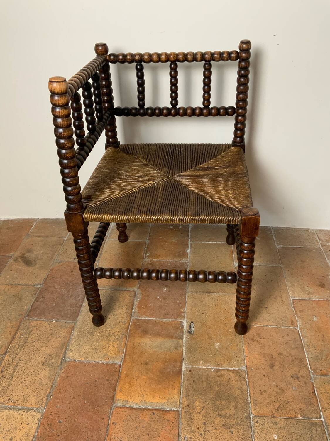 Chaise d’angle perlée