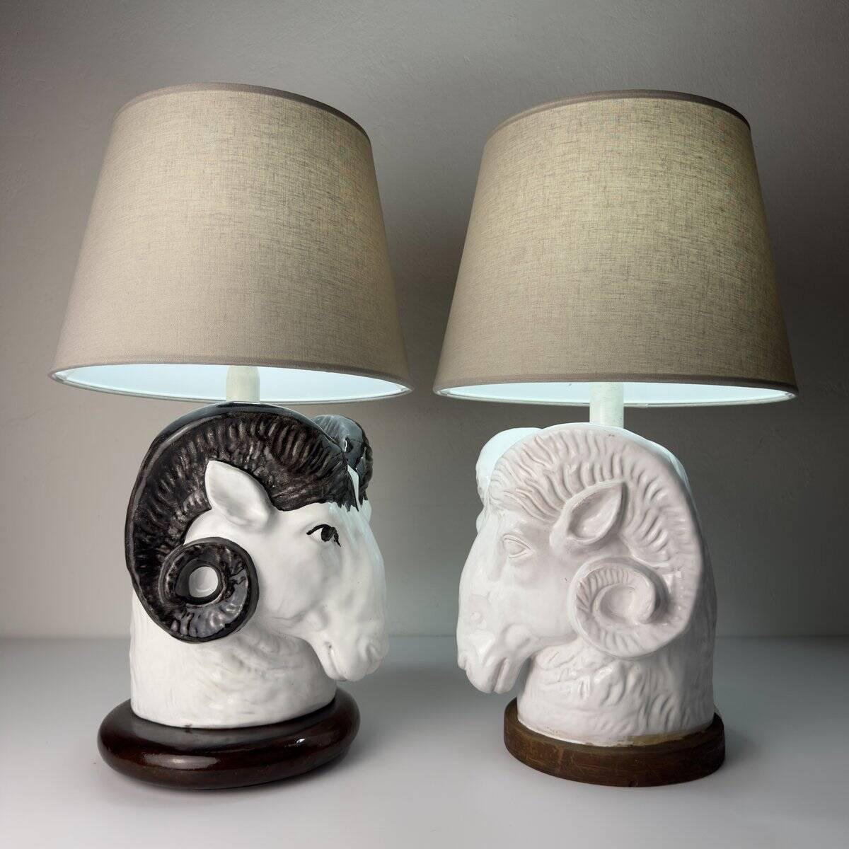 Vintage Italian table lamps, 1970s, set of 2