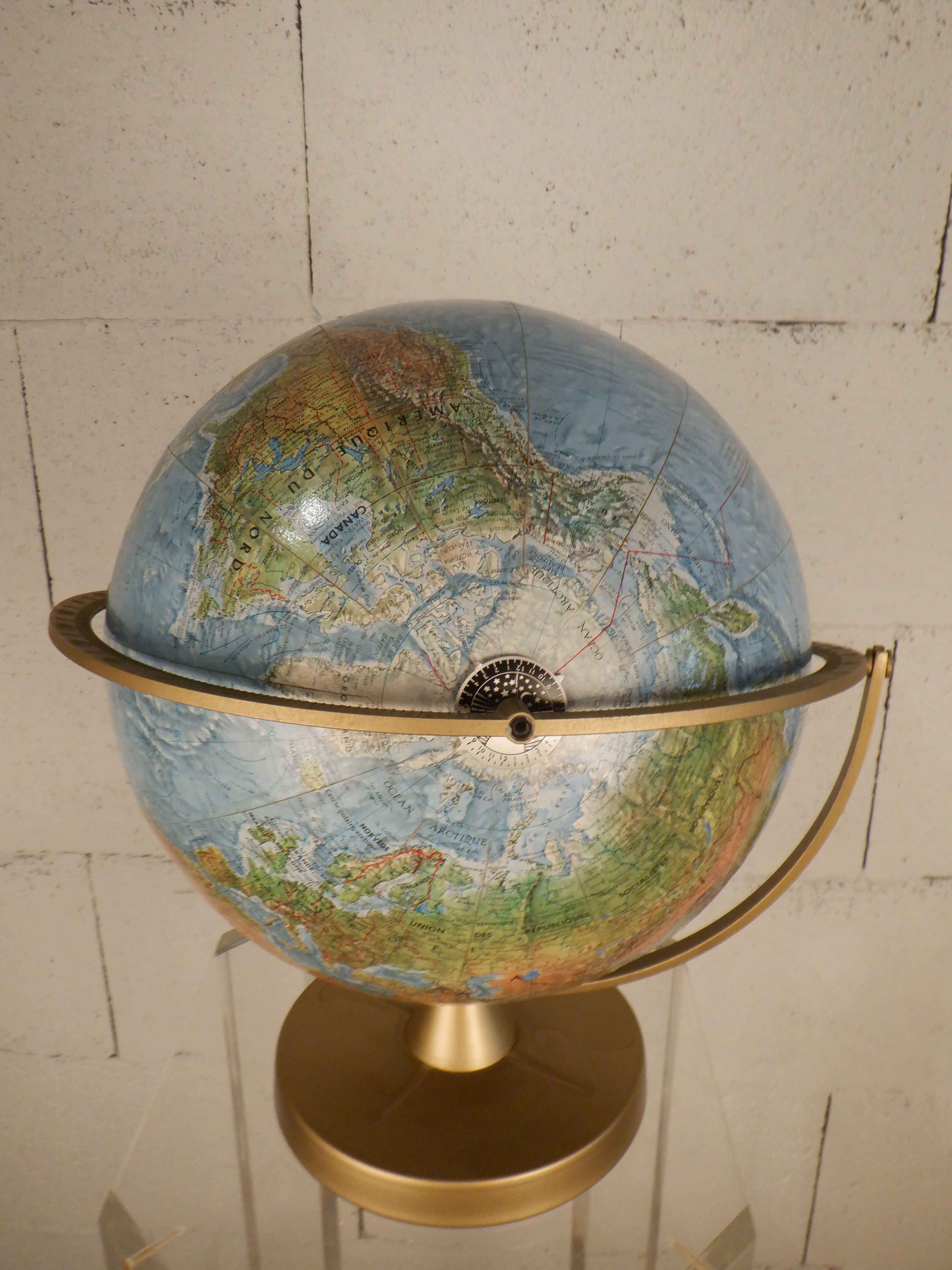 Globe Scan Globe 1970