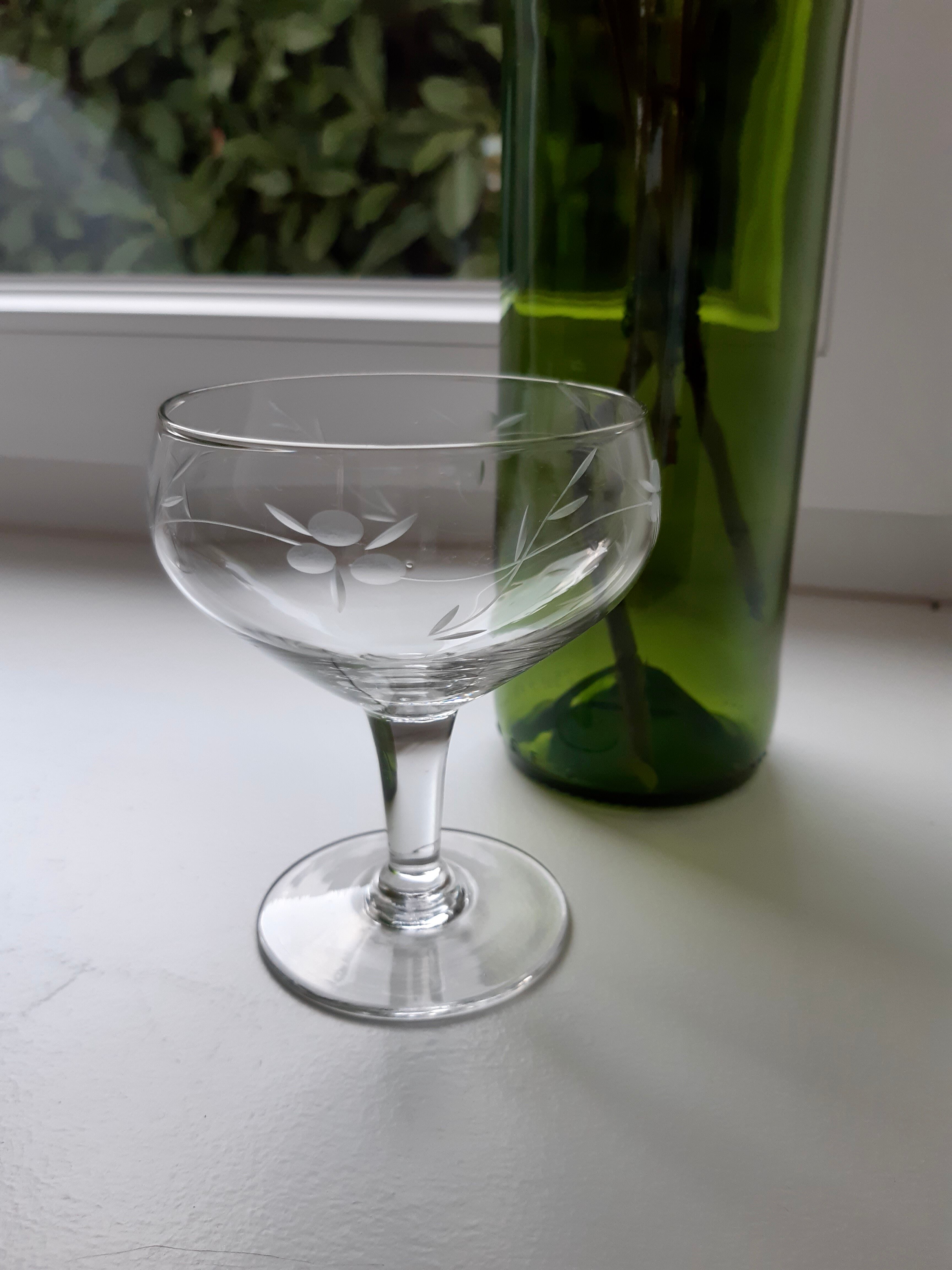 Lot of 6 crystal champagne glasses 50s