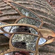 Miroir en forme d'hirondelle