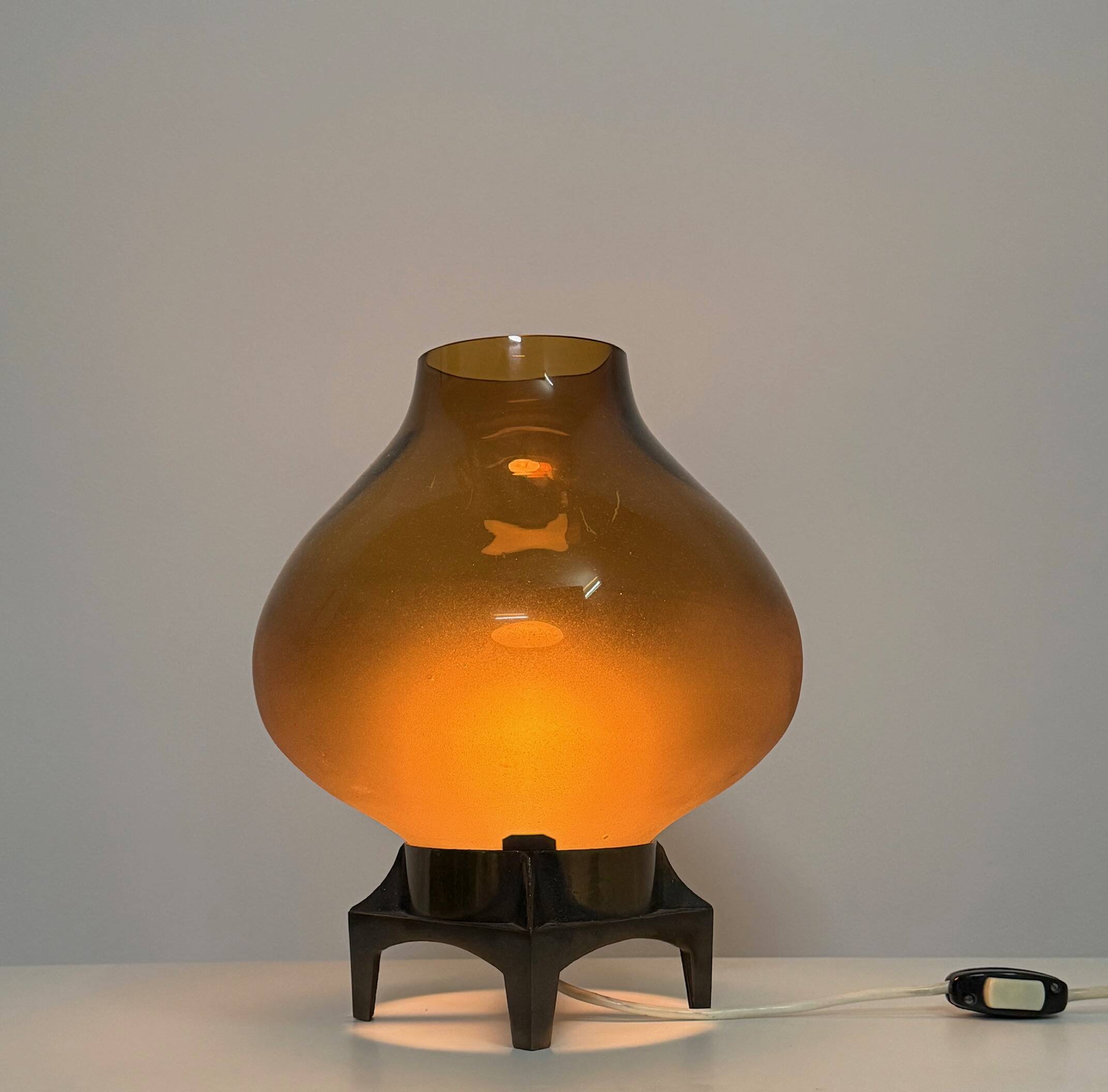 Mid-Century Modern 1960s-70s Table Lamp, Amber Glass Shade and Metal Base