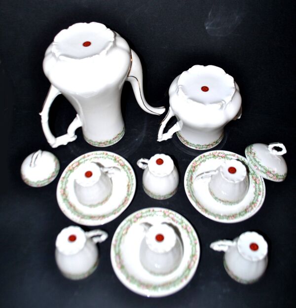 Service à café vintage Limoges décor fleuri rose et vert cafetière, sucrier et 6 tasses
